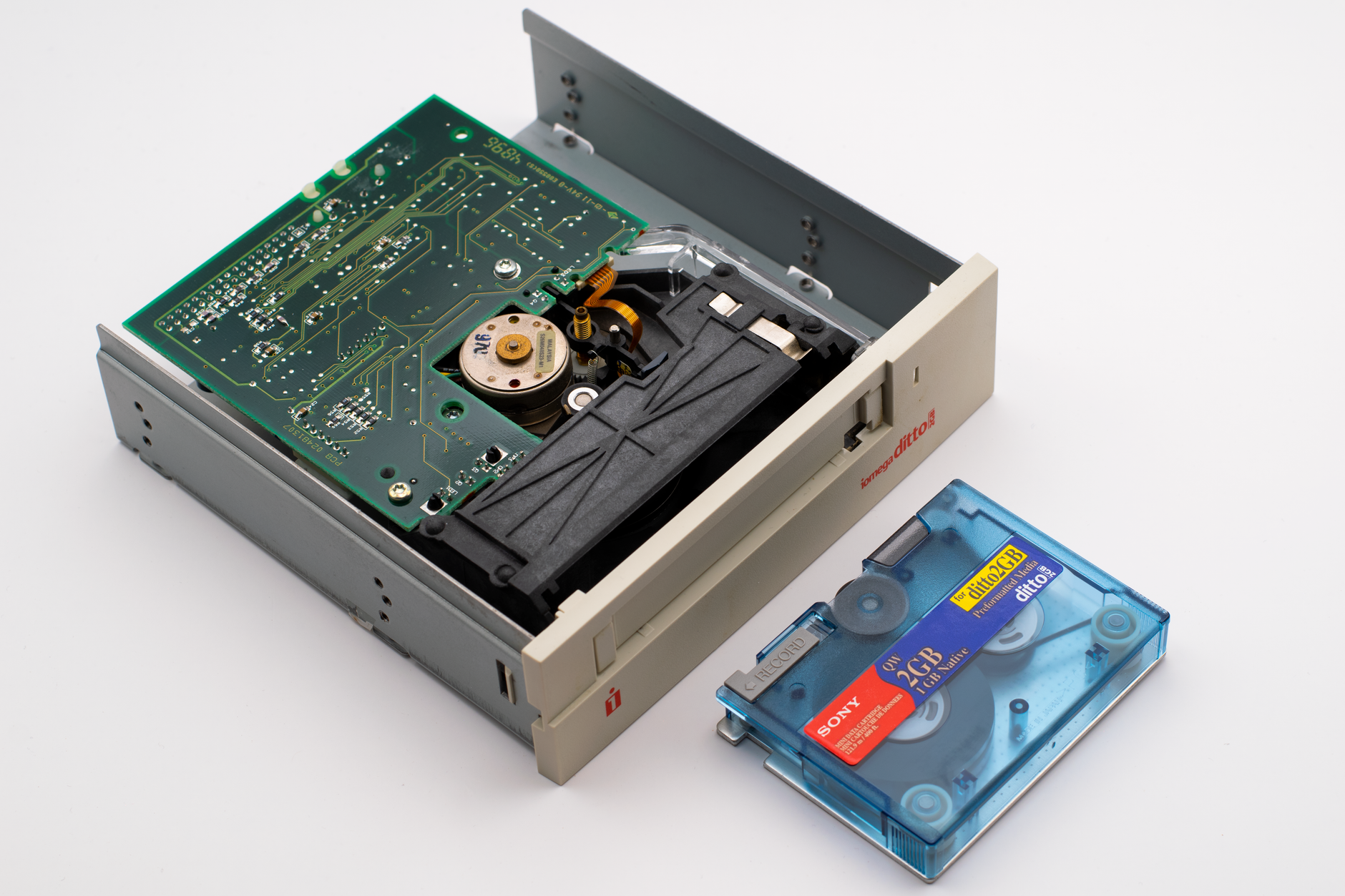 8 Benefits of Using A Backup While Driving