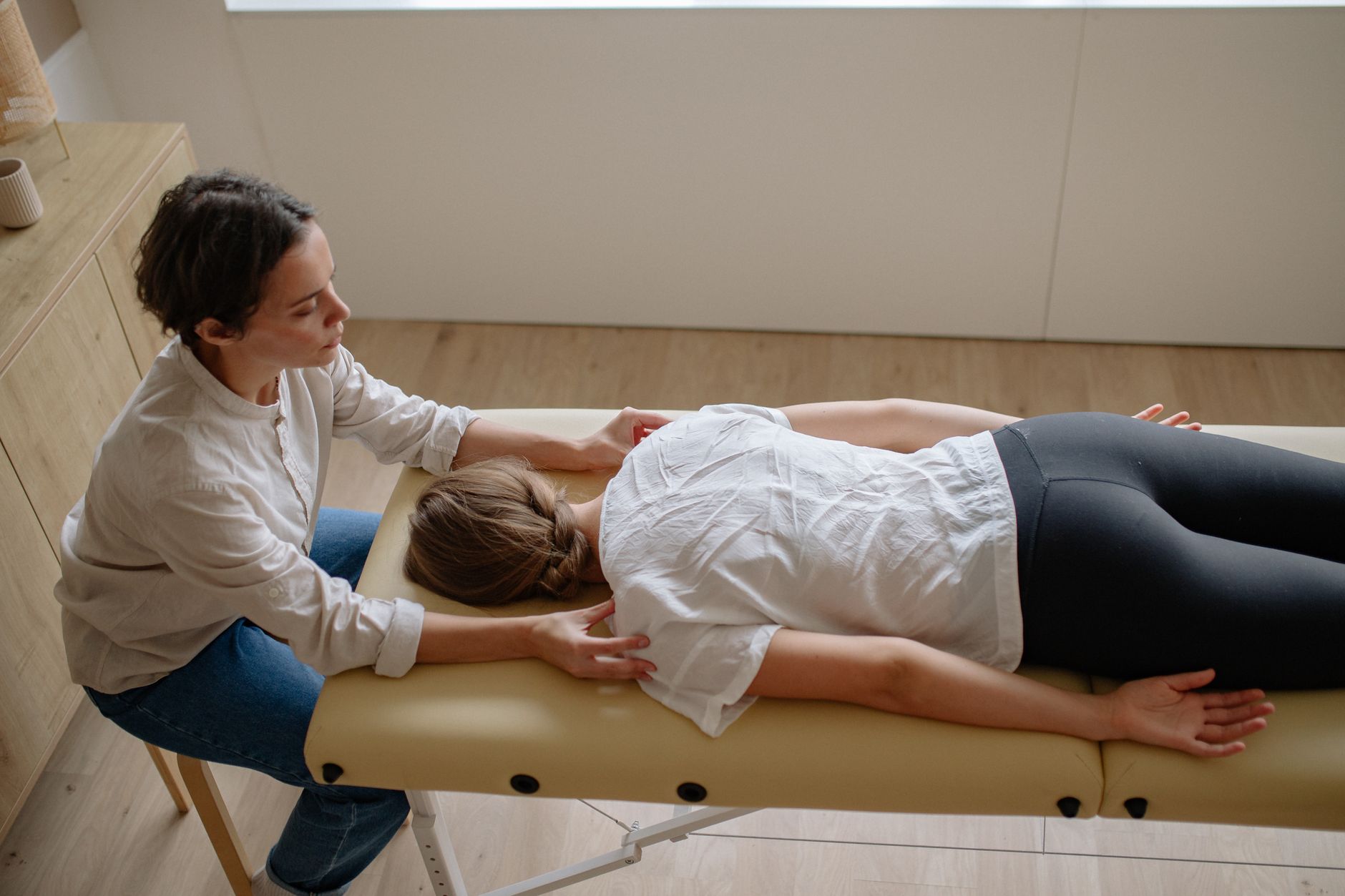 When Selecting A Portable Massage Bed, What Are The Benefits?