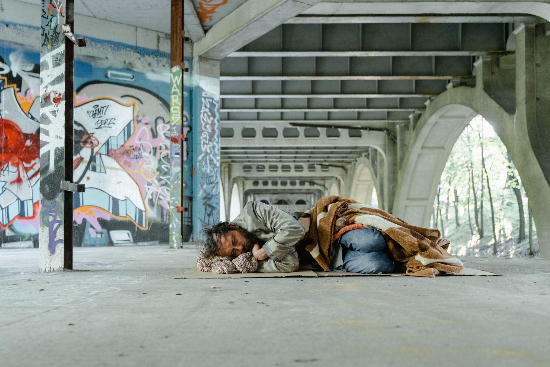 Ways You Can Help Homeless People