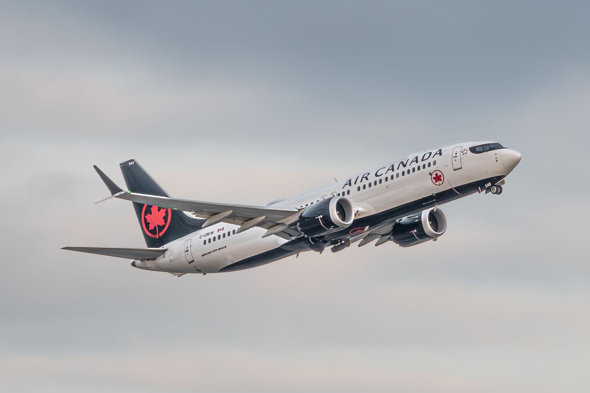 Air Canada Warns of Continued Travel Disruptions Following IT Issues