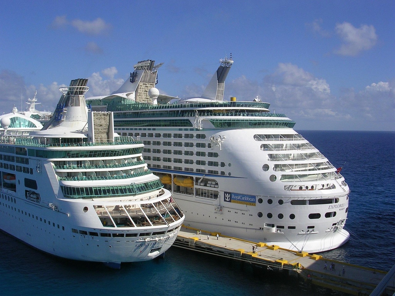 Visit Kimberley cruise to have an extraordinary cruising experience
