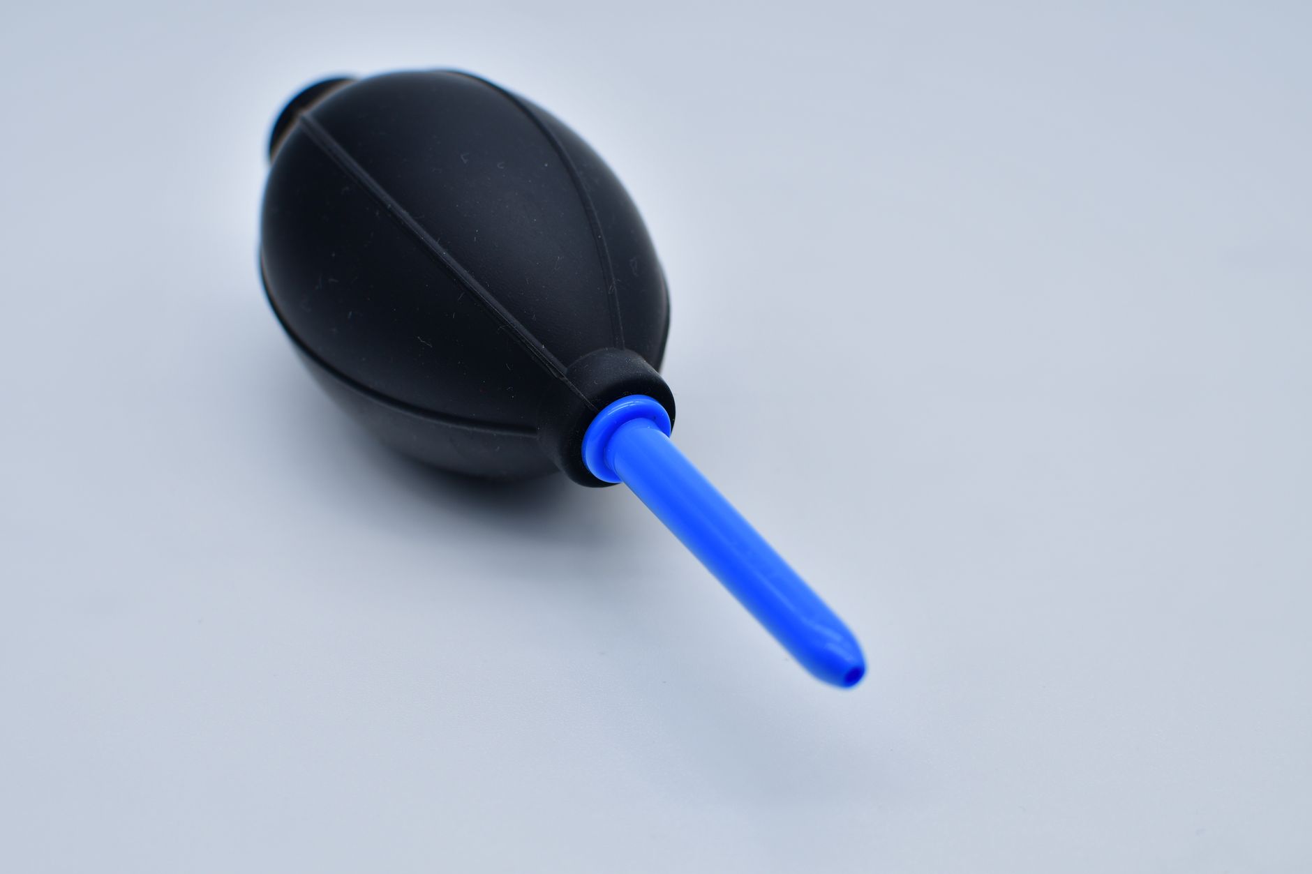 The Advantages and Disadvantages of Different Types of Rubber Moulding