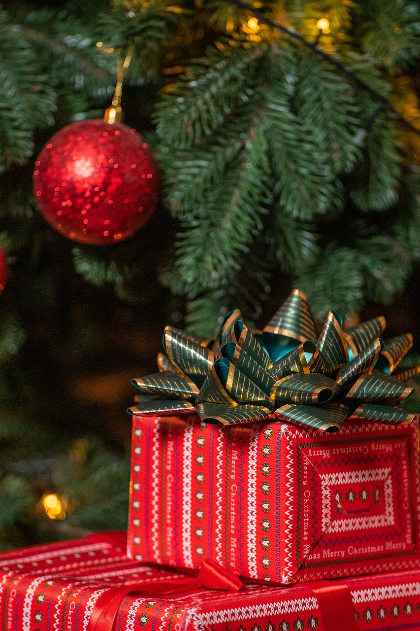 3 Christmas Gift Ideas For Your Girlfriend!