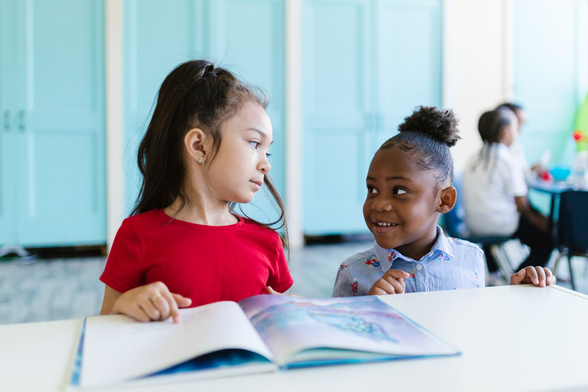 How to Foster a Love for Reading in Young Learners