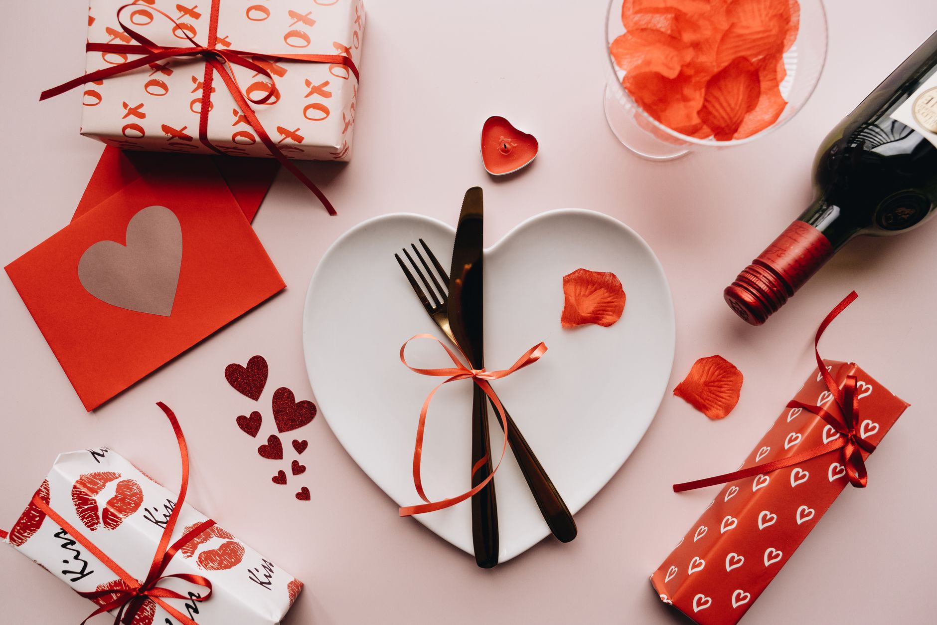 Gifting fabulous Valentines’ Day Gifts to your valentine!