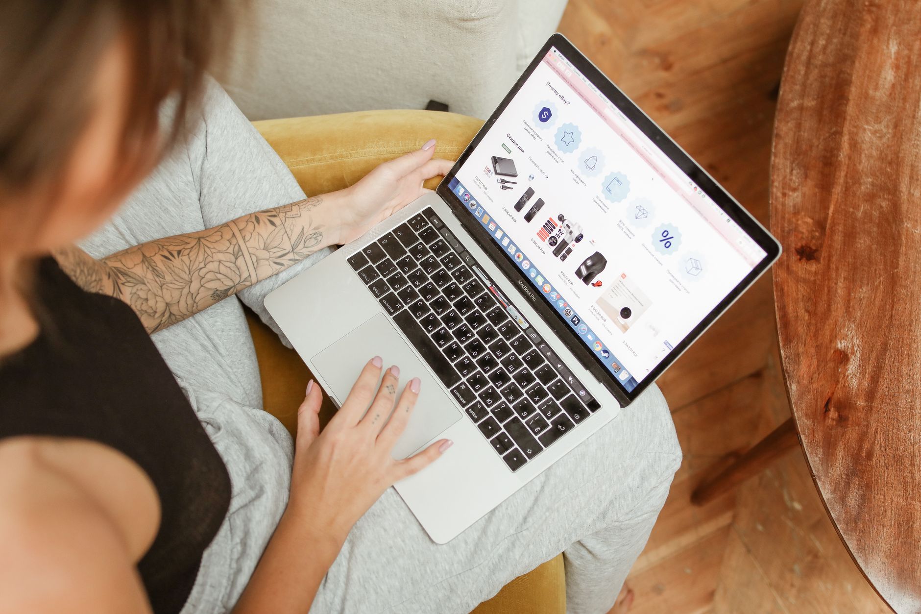 10 Reasons Why You Should Use a Website Builder