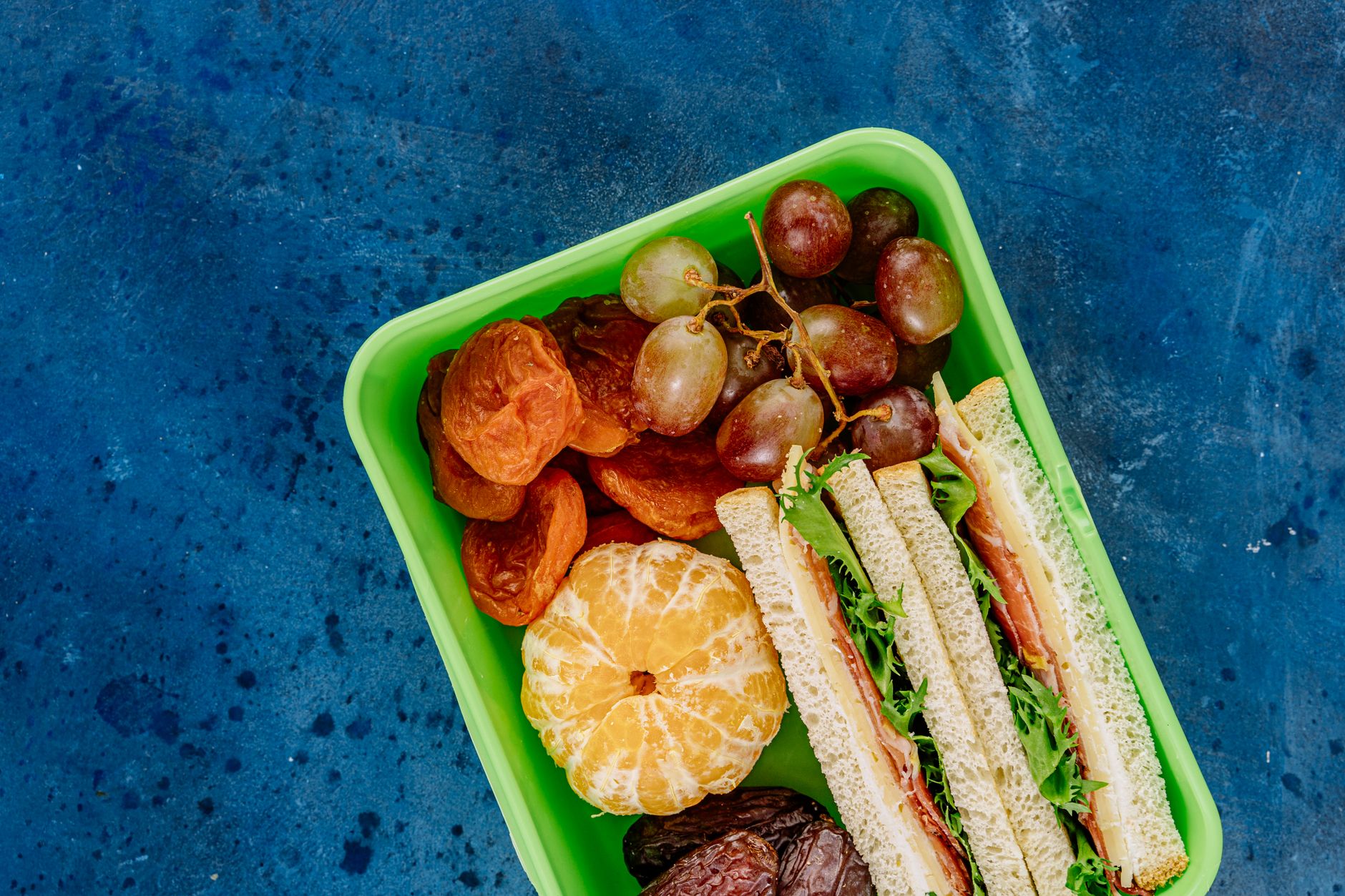 Navigating the World of Nutrition: Exploring Healthy Eating Habits and Diets for Optimal Well-being