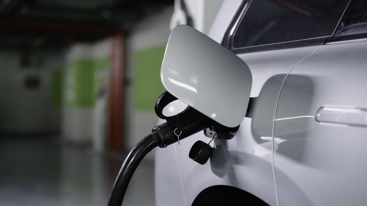 Skoda leads Europes electric vehicle sales surge Skoda leads Europes electric vehicle sales surge - europe ev