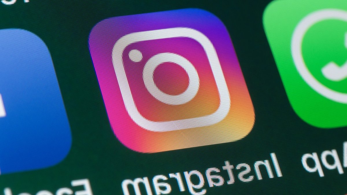Meta Allows AI Image Generation from Posts Meta Allows AI Image Generation from Posts - ai image generation