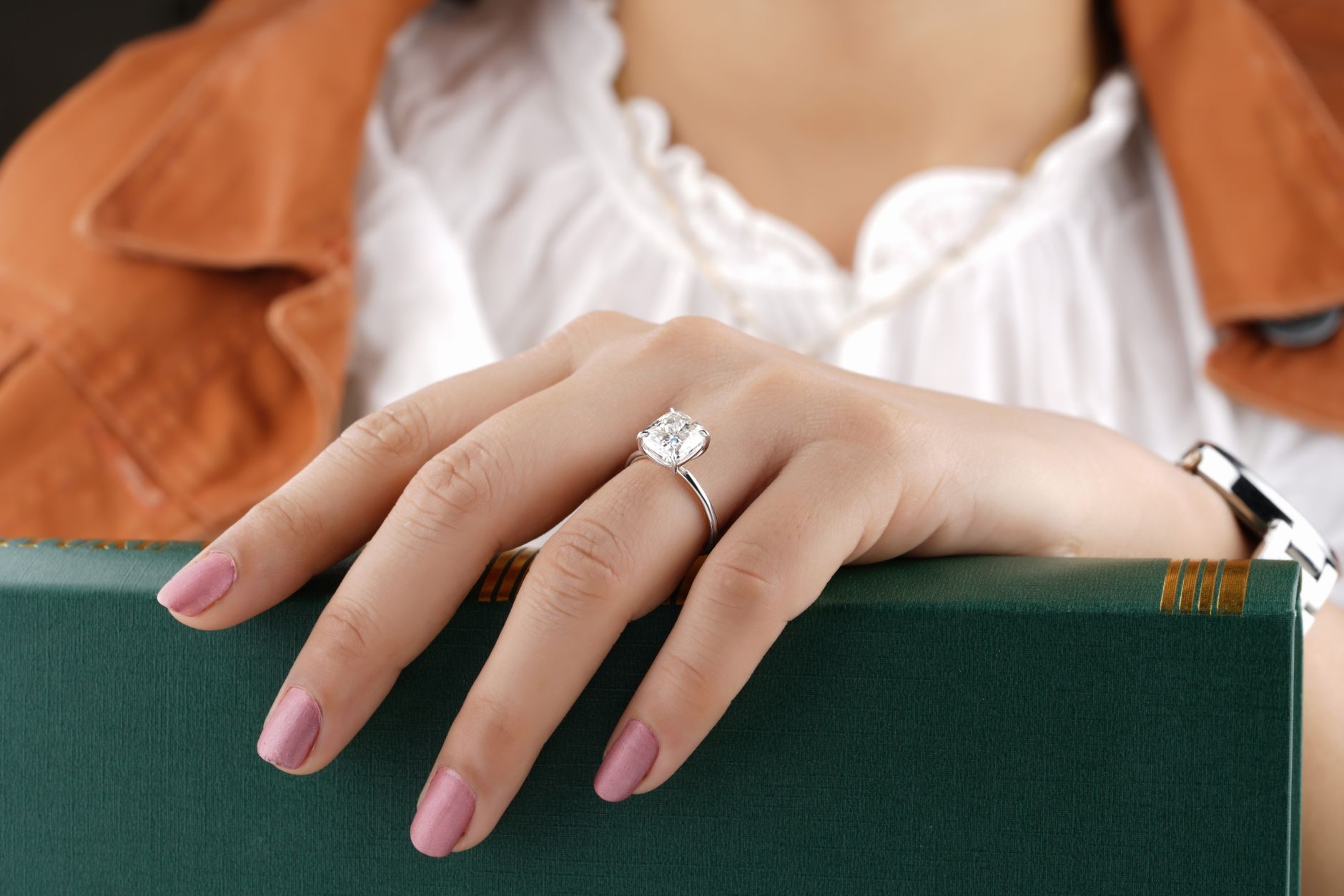 Bedworth’s Allure of Lab Grown Diamonds: A Radiant Revolution with Lab Grown Diamonds UK