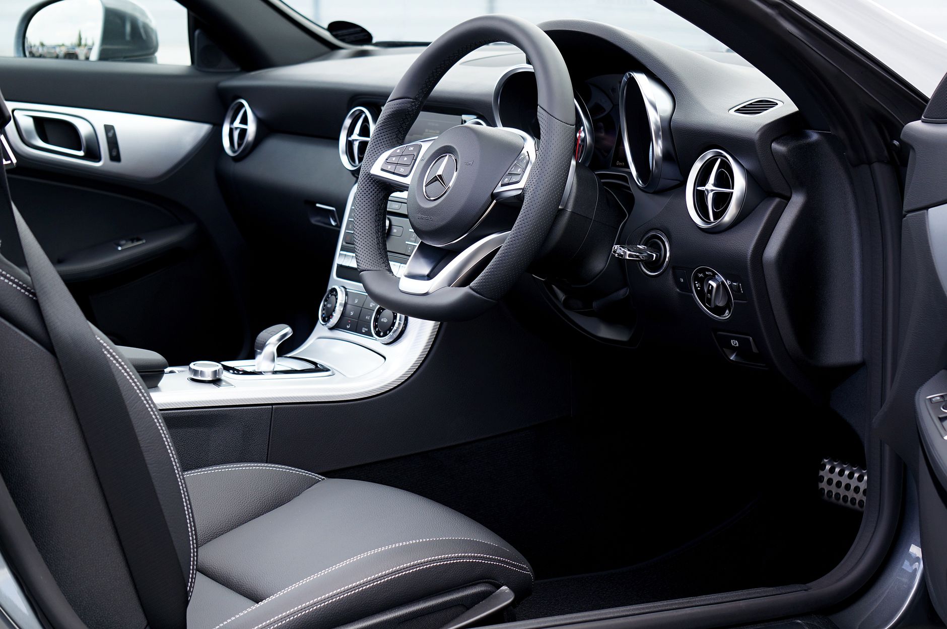 Unveiling Excellence in Auto Detailing Palm Springs: Reviving Automotive Splendor