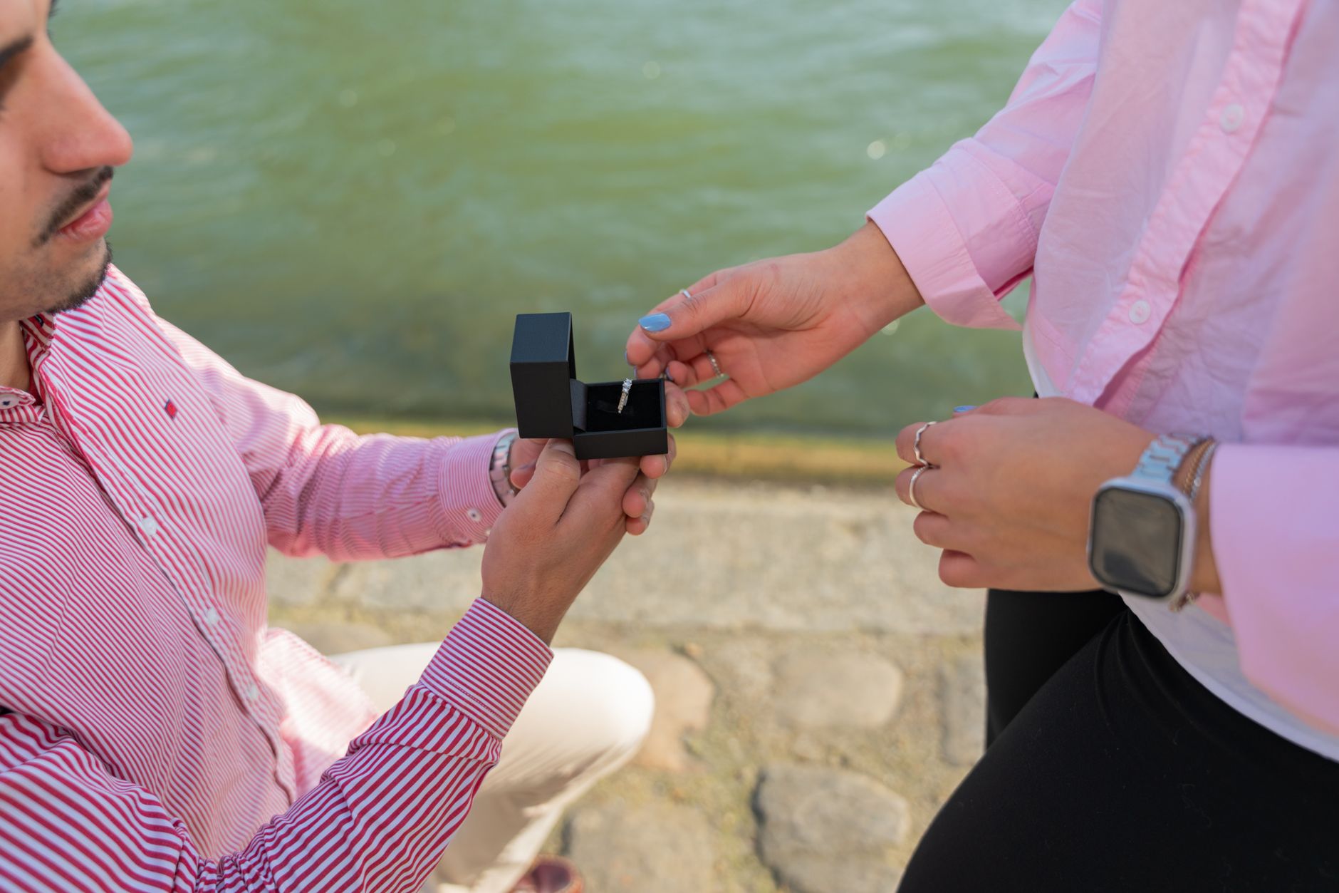 How to keep my lab grown engagement ring a surprise?