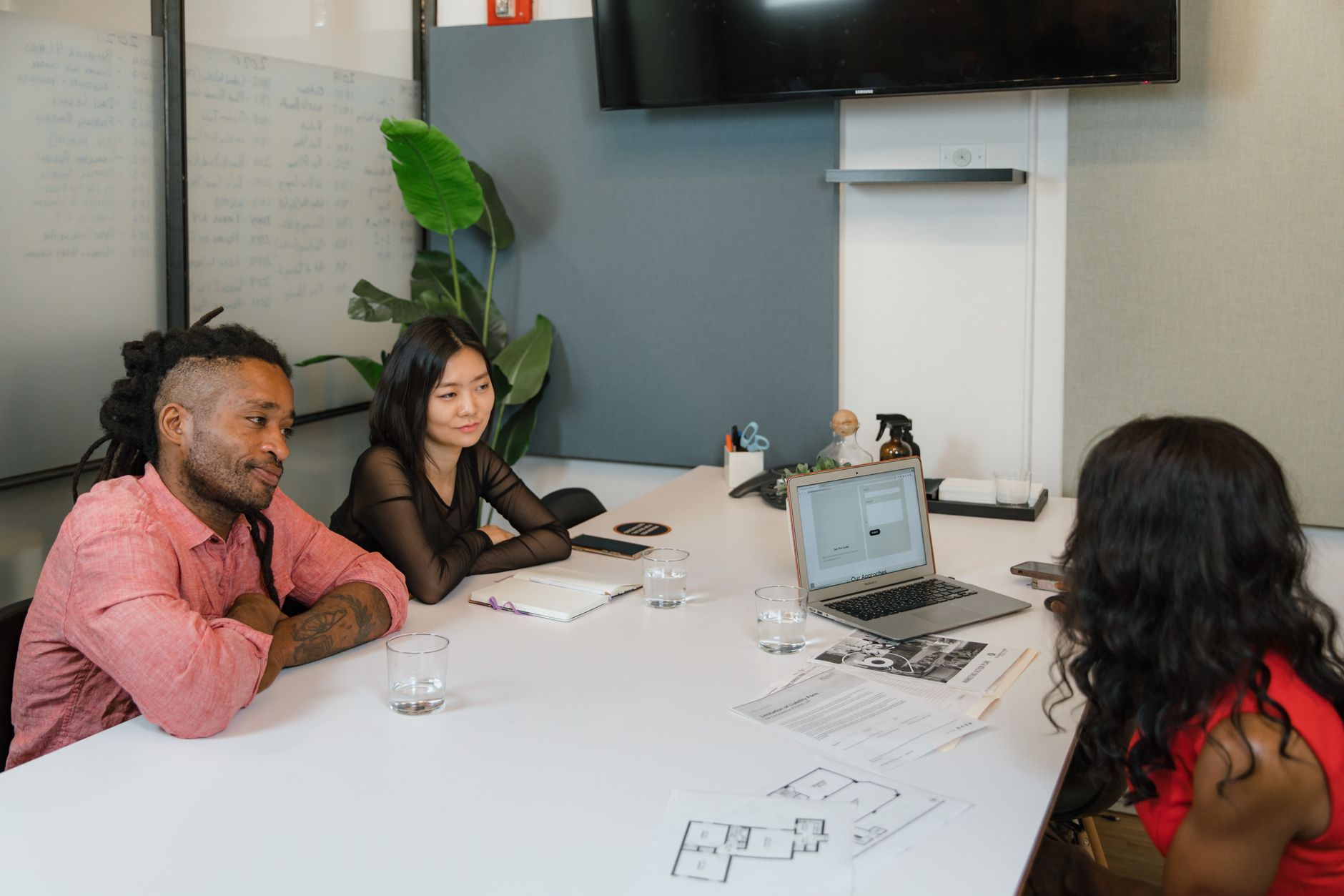 Four Reasons Companies Will Find Meeting Space Instead Of Returning To The Office