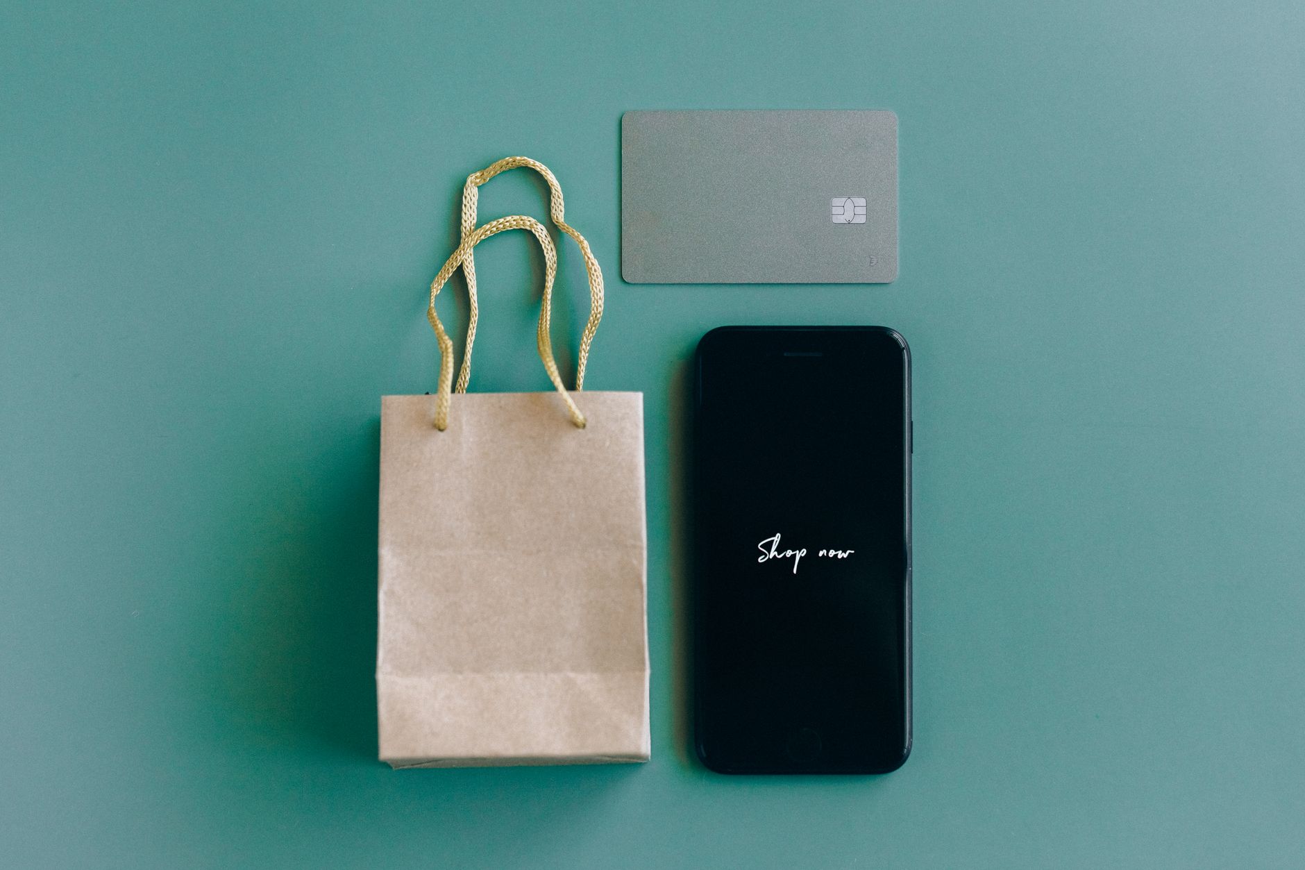 Why E-commerce is thriving in 2018