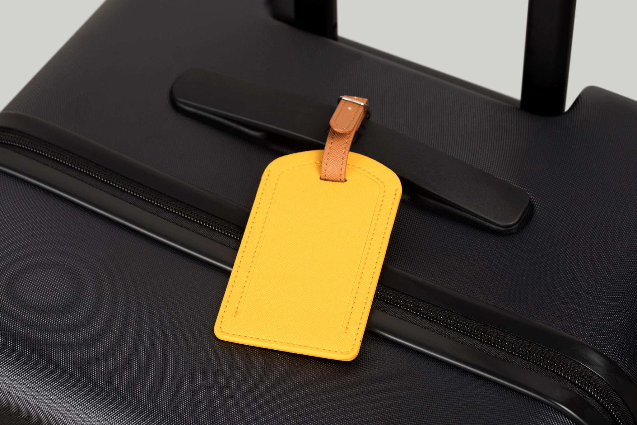 The Fashionable Strength of Personalized Luggage Tags: A Combination of Identity and Security