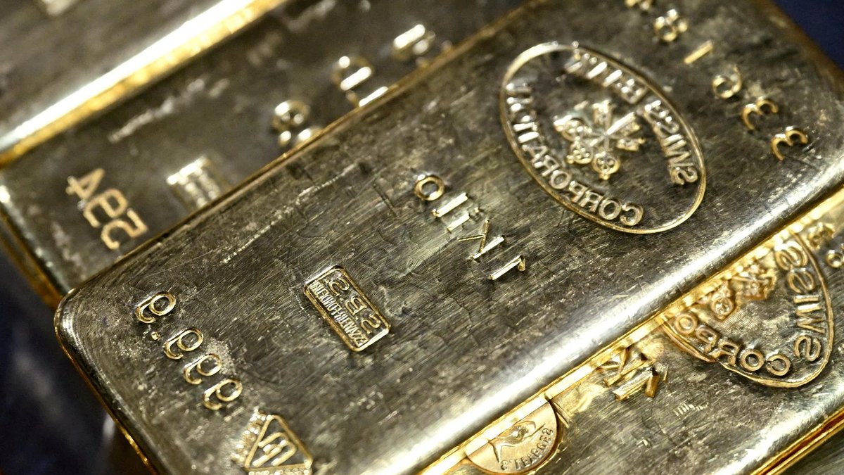 Gold holds steady on mixed economic signals Gold holds steady on mixed economic signals - gold prices