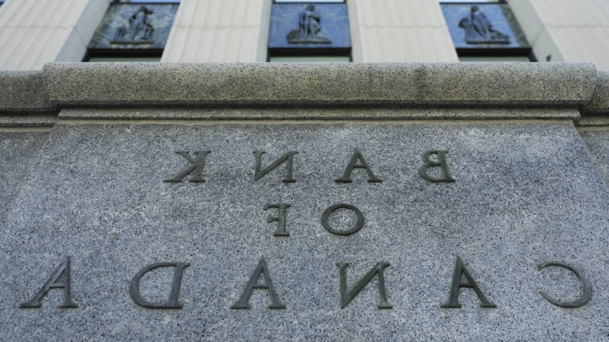 Bank of Canada holds rate steady amid rebound - bank of canada