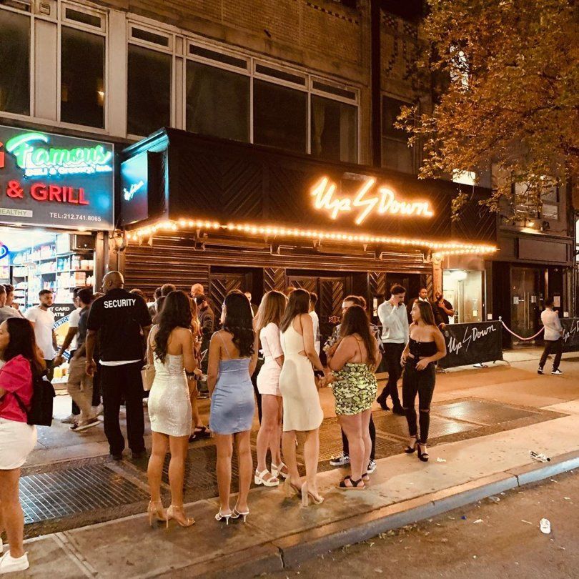 File d'attente new york discotheque boite de nuit