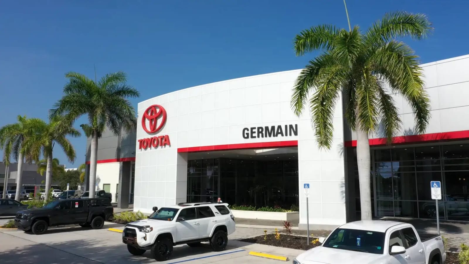 Germain Toyota of Naples on Tamiami Trail