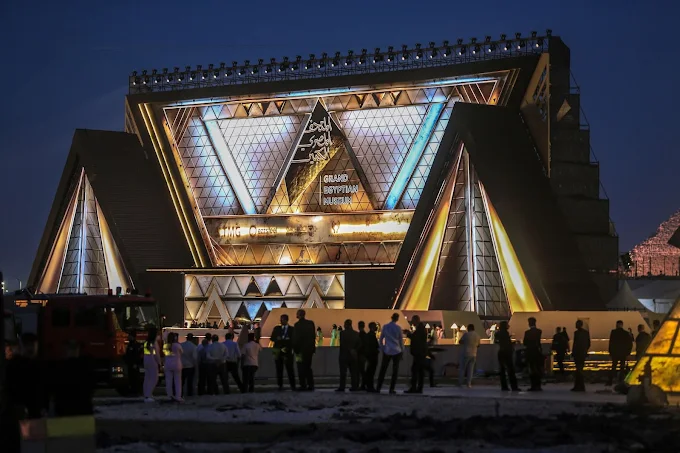 Cairo by Plane from Hurghada – Grand Egyptian Museum 2