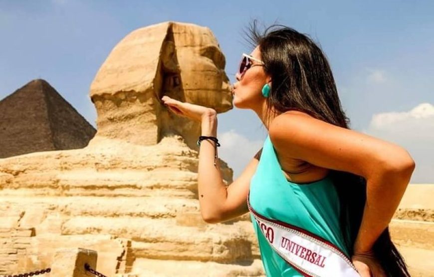 Giza pyramids and Sphinx in the Egyptian desert