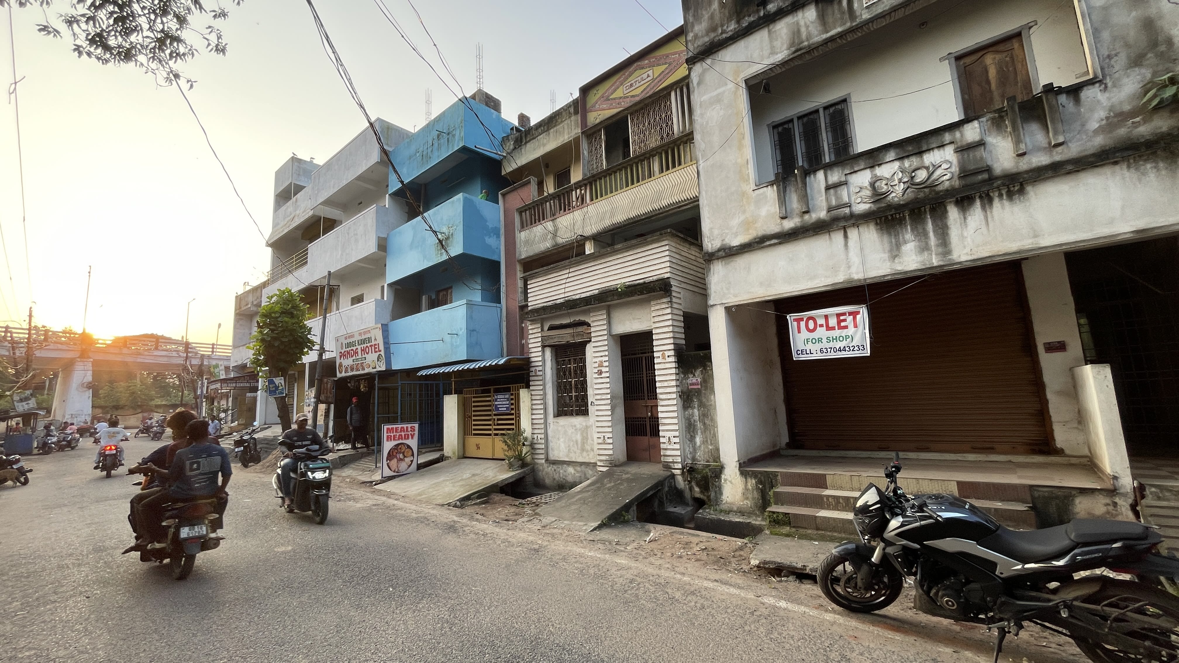 Shop for rent photo 3