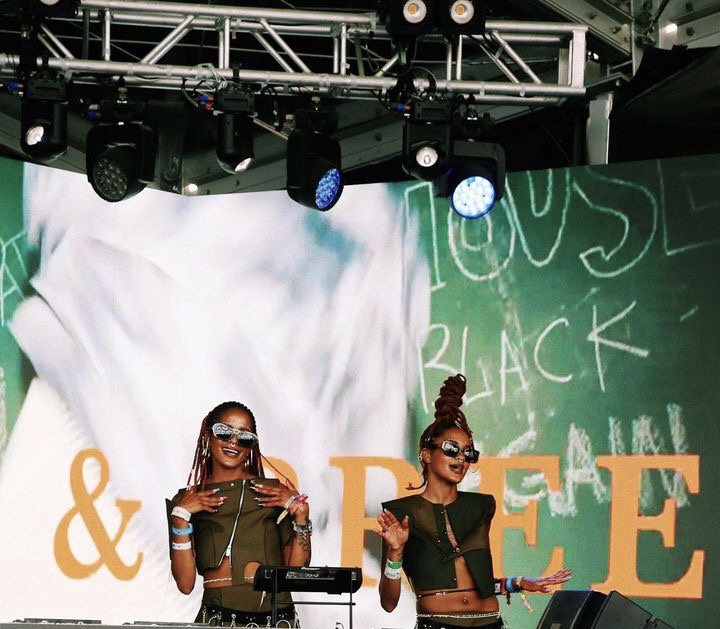 Coco & Breezy