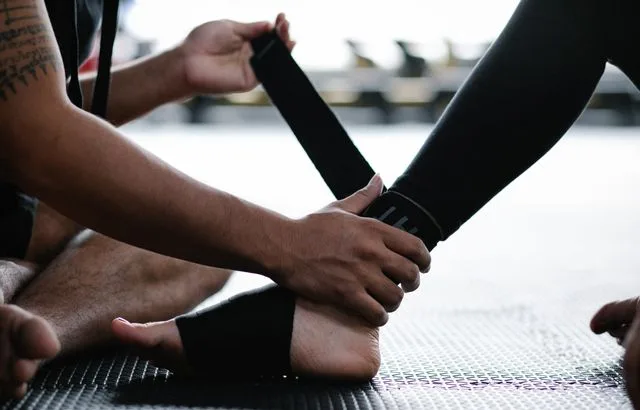 Ankle Pain After Running: Causes &amp; Physiotherapy Treatment