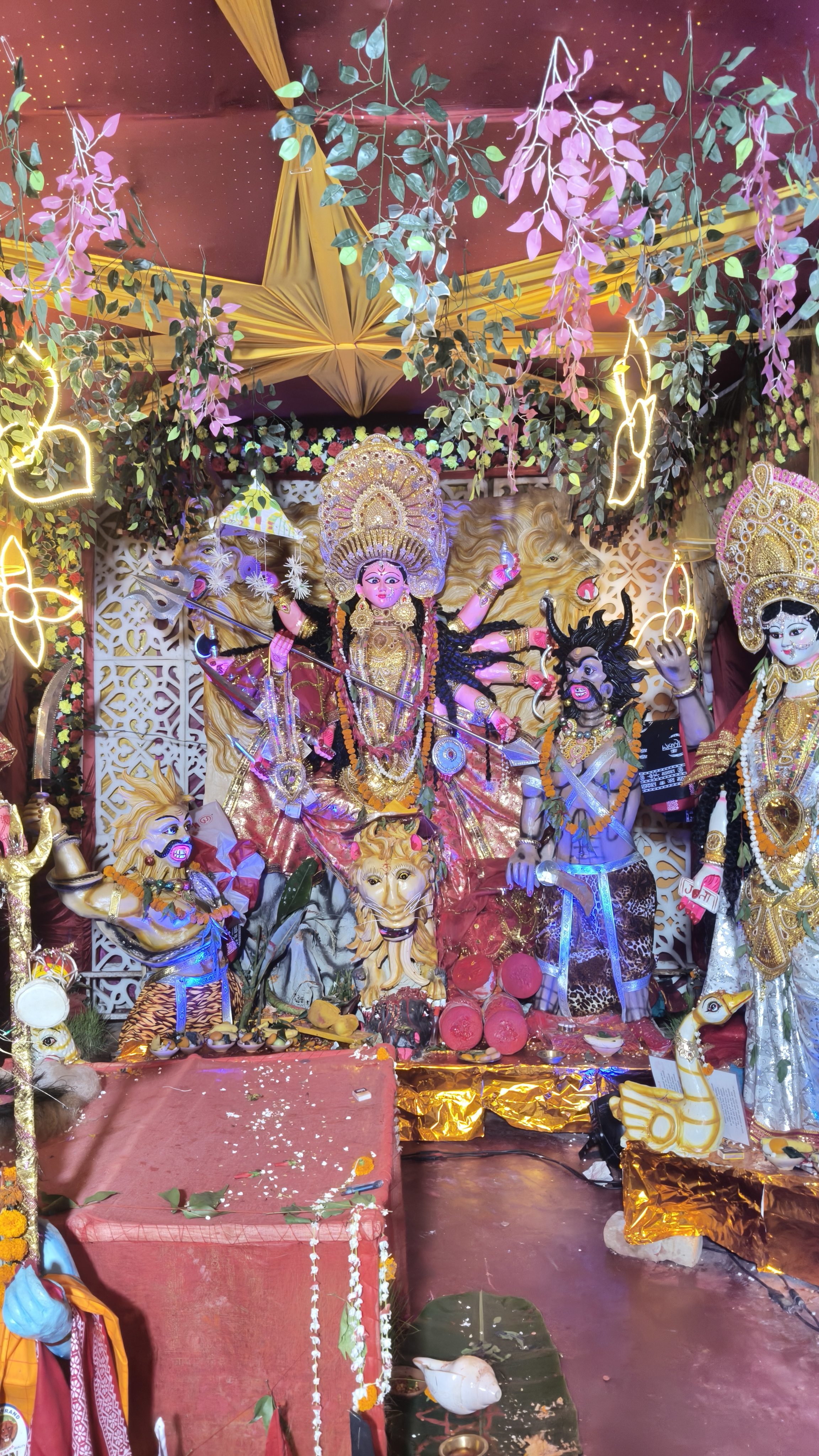 Navyuvak Durga Puja Samiti - Sansthit Update