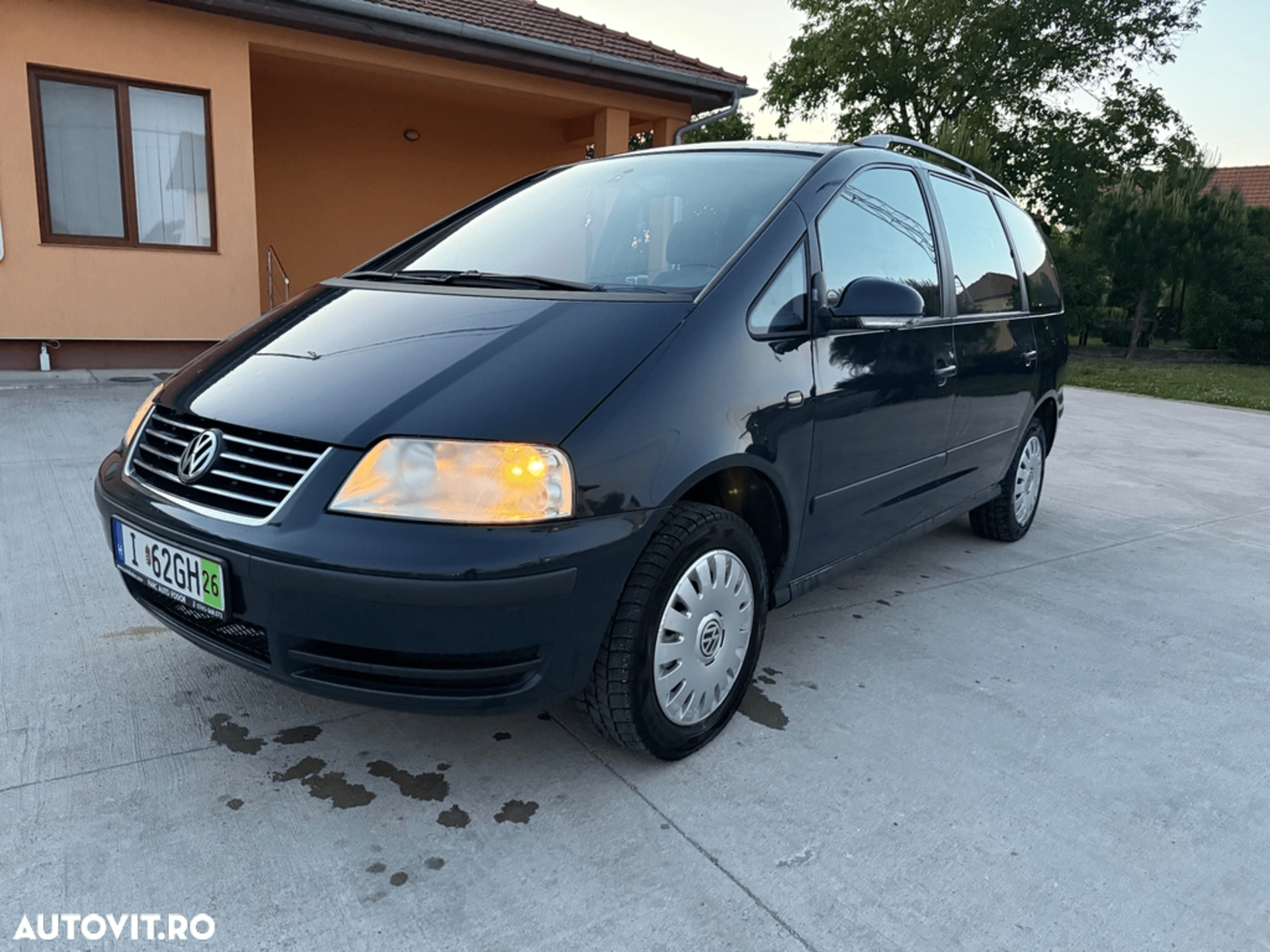 Volkswagen Sharan 2010, diesel — de vânzare la Parc Auto Fodor, Oradea
