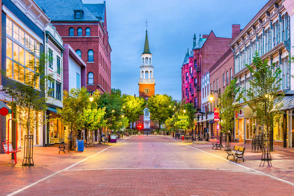 BB2  KJK3H4 Burlington, Vermont, USA at Church Street Marketplace.
