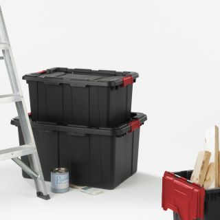 Caja Tote industrial  con tapa y broches de 57  litros sterilite