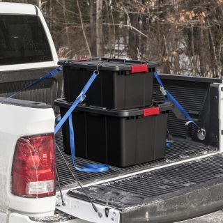 Caja Tote industrial  con tapa y broches de 57  litros sterilite