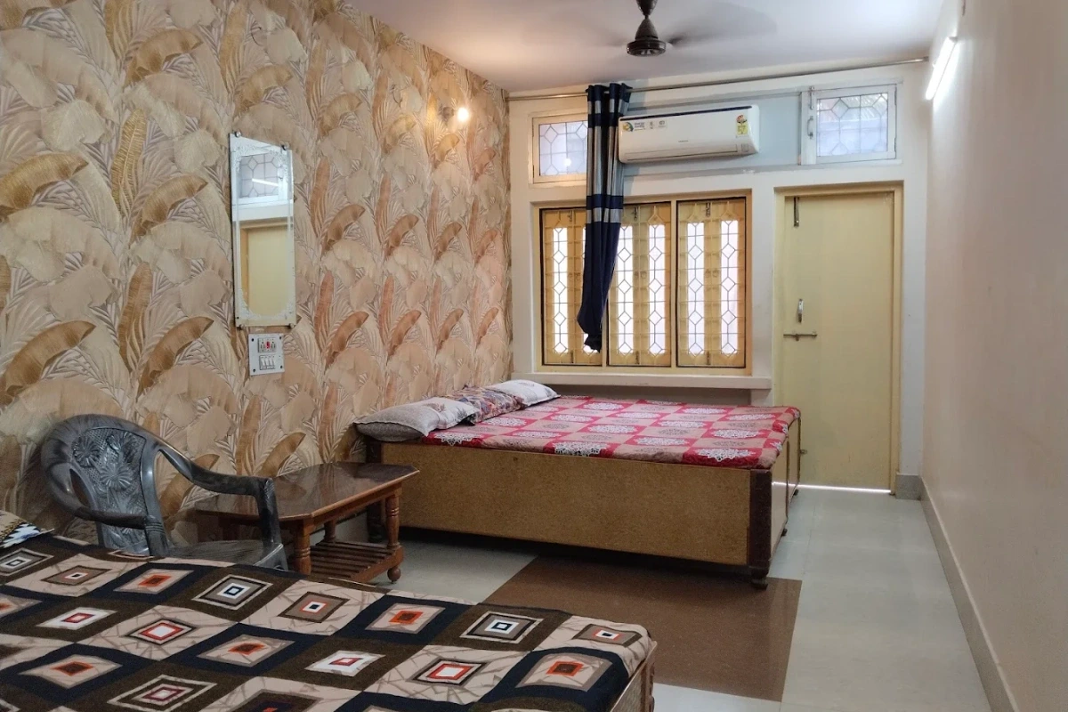 Sri Sai Satram Varanasi