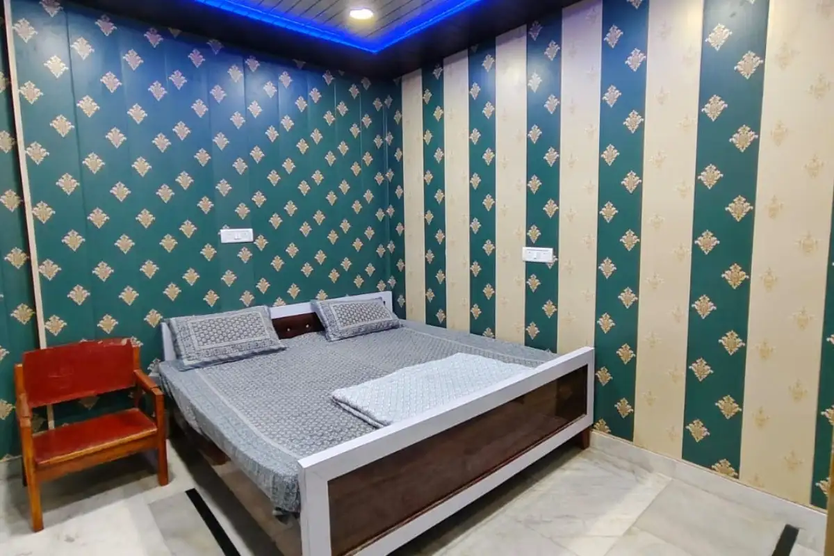 Raju Homestay Ayodhya