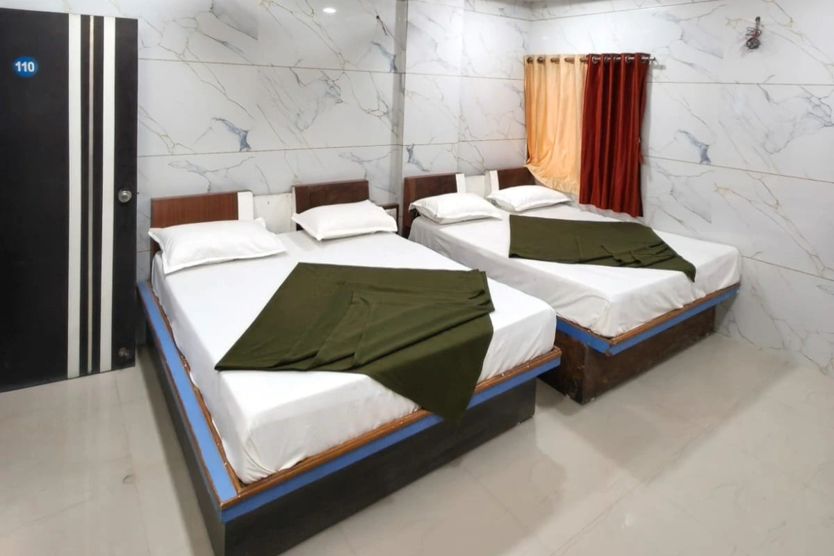Hotel Raj Somnath
