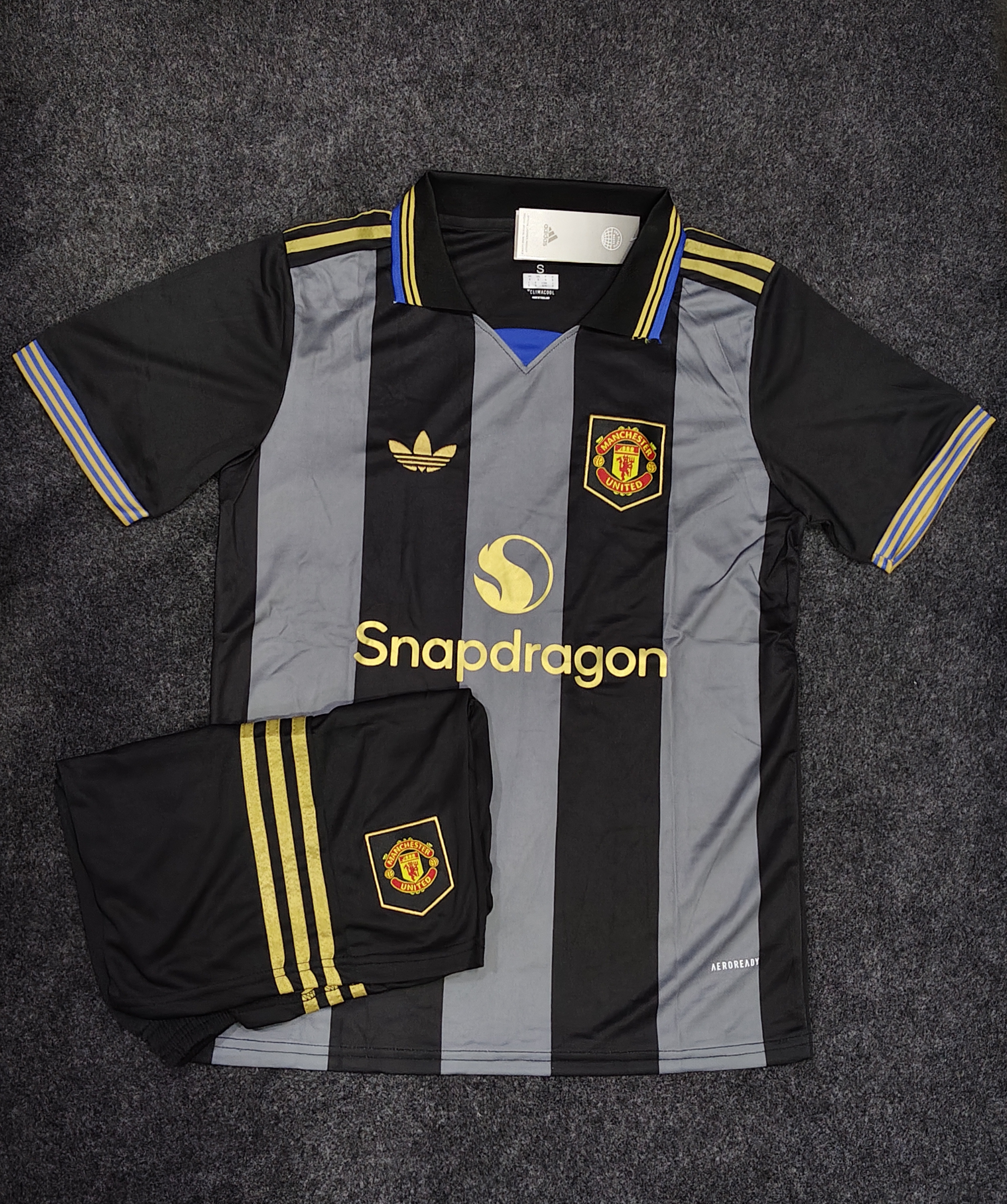 MAN UNITED LIMITED EDITION KIT 2024/25