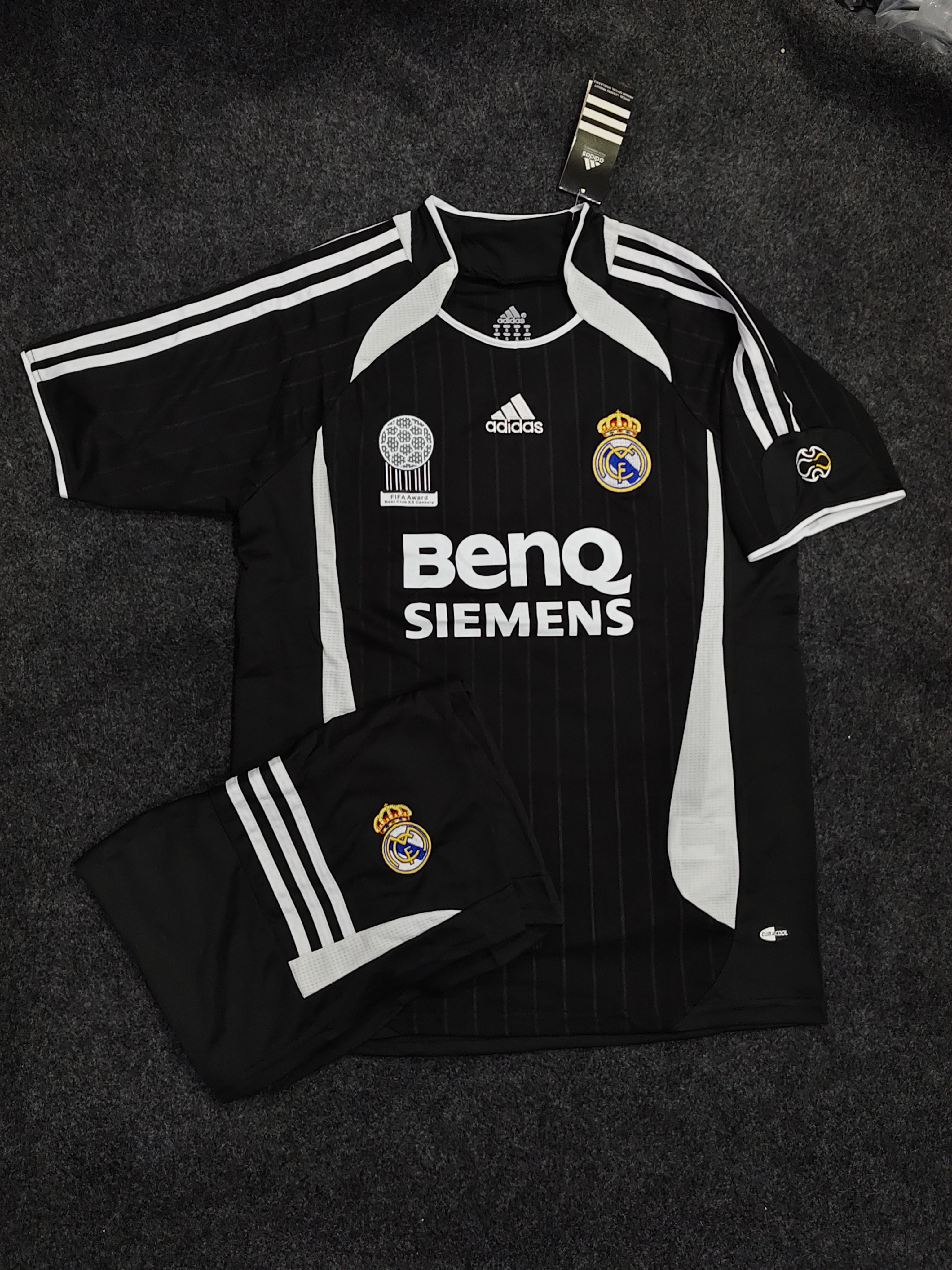 REAL MADRID 2006 AWAY OFFICIAL RETRO KIT