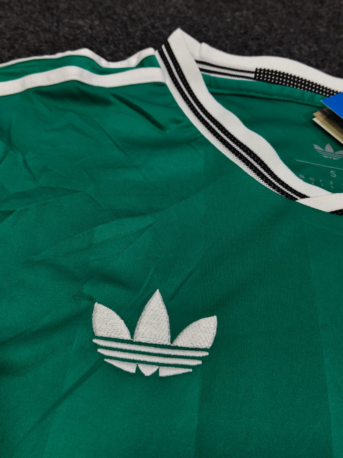 LIVERPOOL GREEN THIRD OFFICIAL  FULL SLEEVES PREMIUM QUALITY  2025/26 Thumbnail 3
