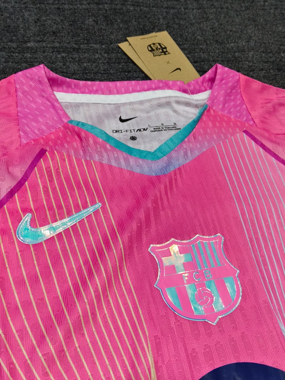 BARCELONA SPECIAL EDITION PINK FlAVOUR 2025 PLAYER VERSION Thumbnail 2