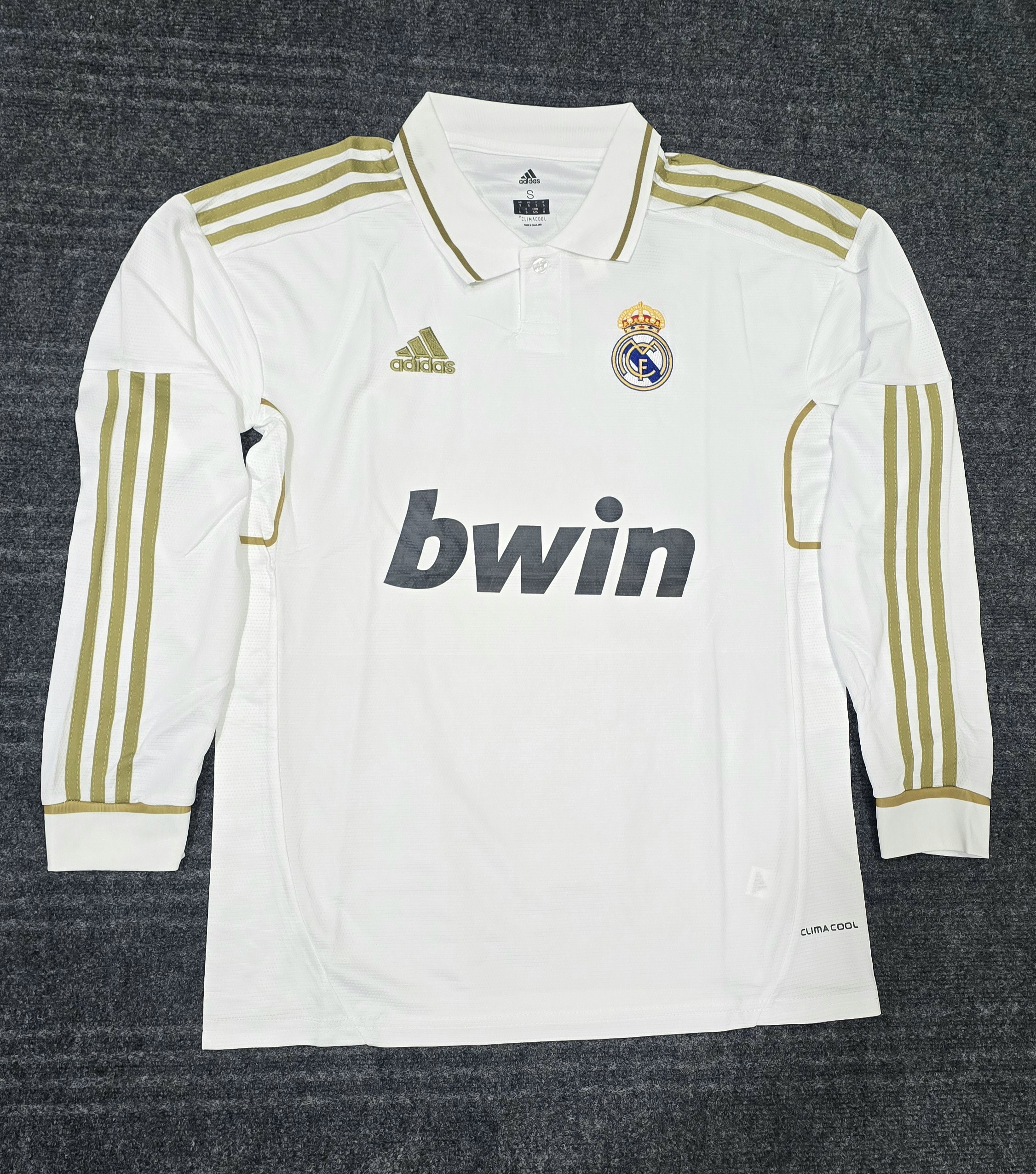REAL MADRID HOME FULL SLEVEES 2012/13  VINTAGE JERSEY