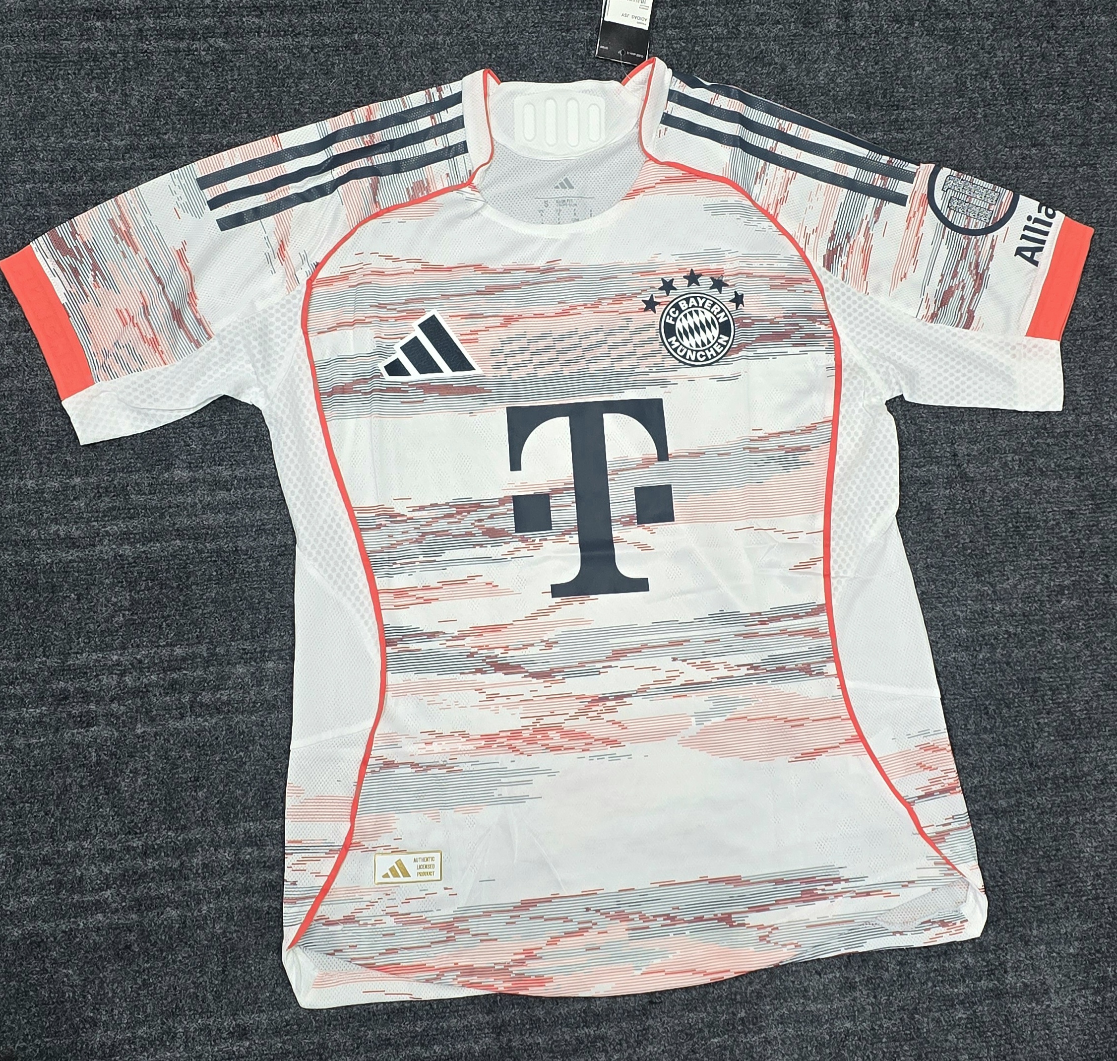 BAYERN AWAY 2025 OFFICIAL PLAYER VERSION