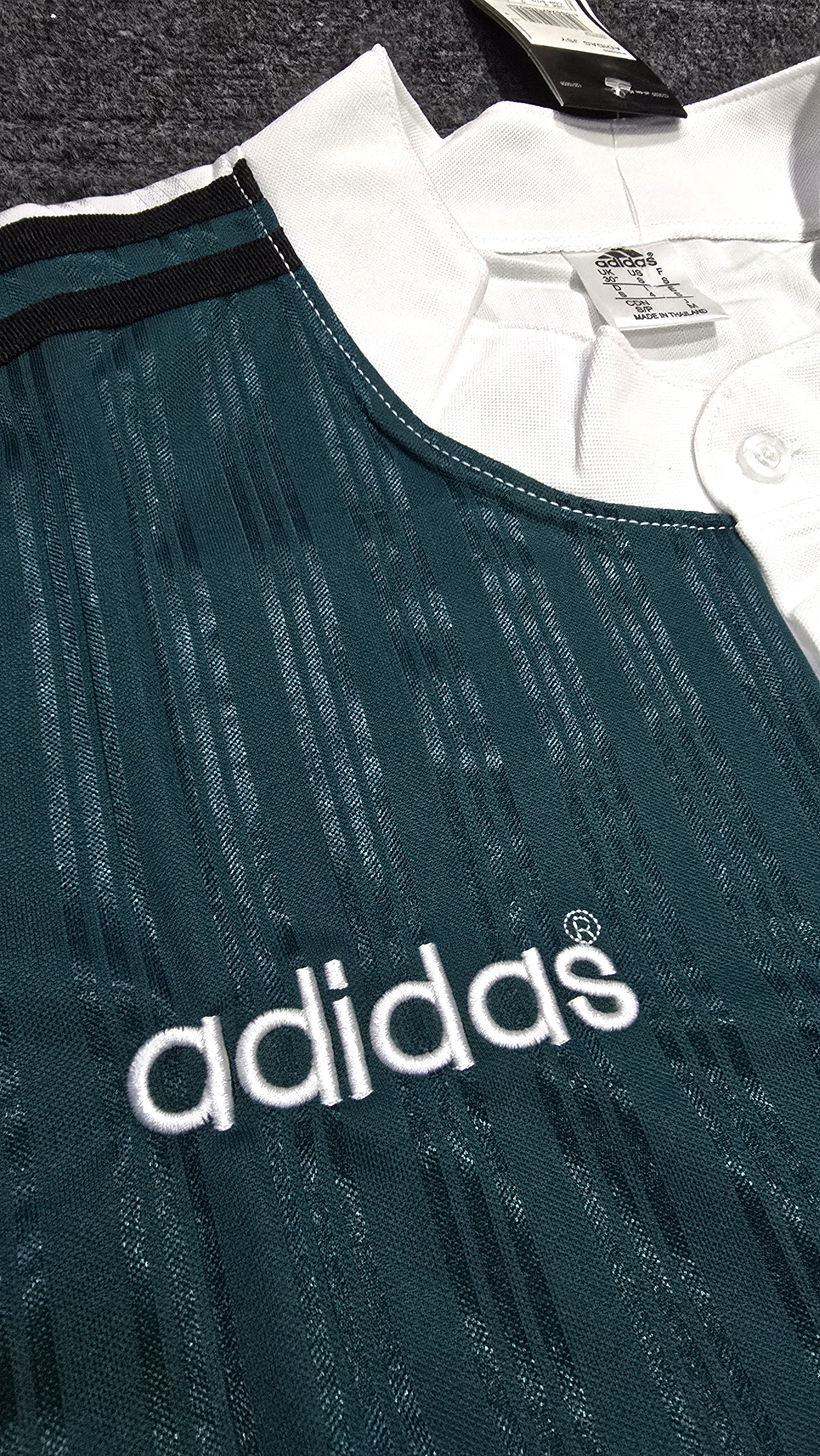 LIVERPOOL WHITE X RICH GREEN 1995 AWAY OFFICIAL VINTAGE RETRO JERSEY Thumbnail 4