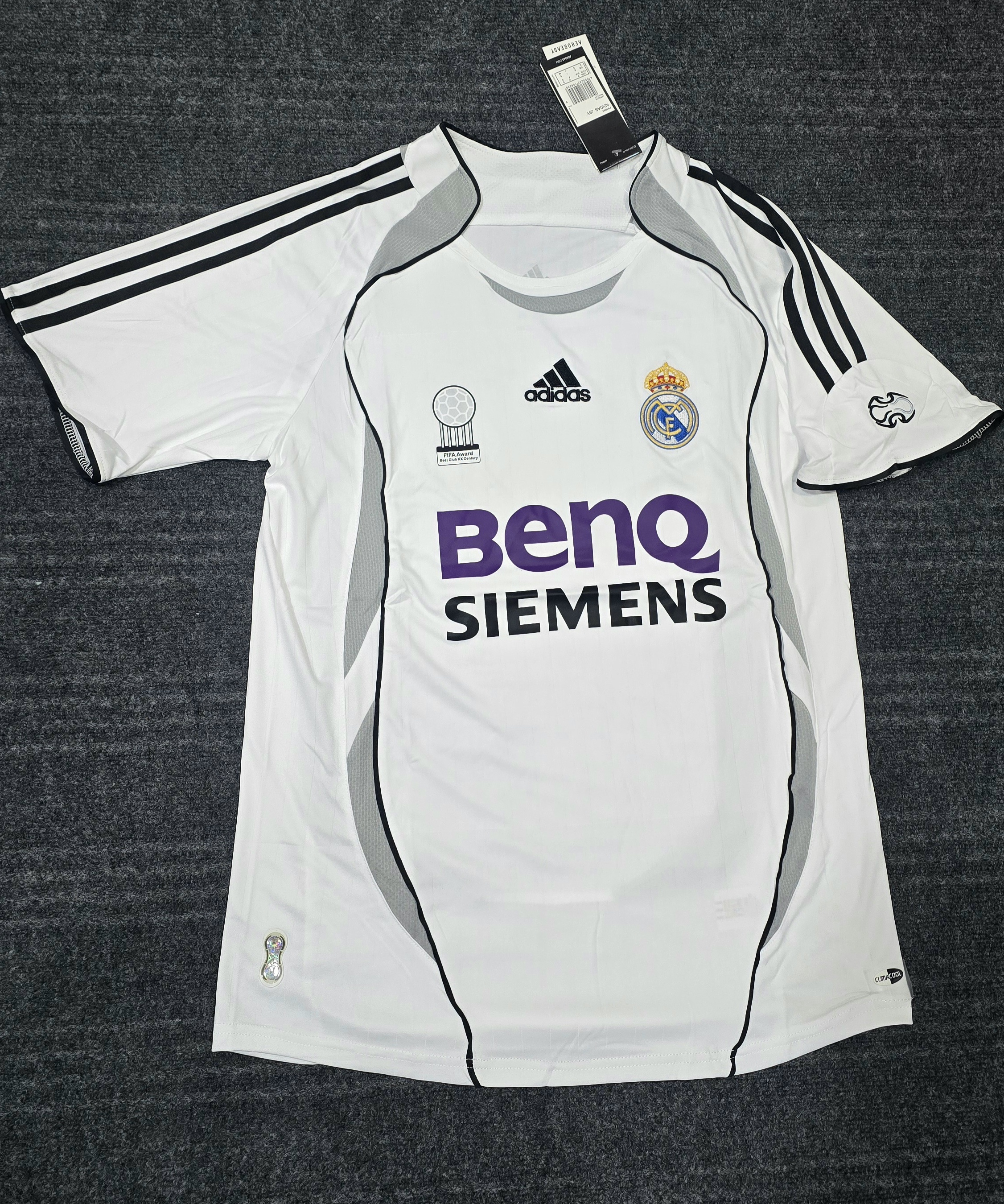 REAL MADRID HOME 2006 OFFICIAL VINTAGE RETRO JERSEY
