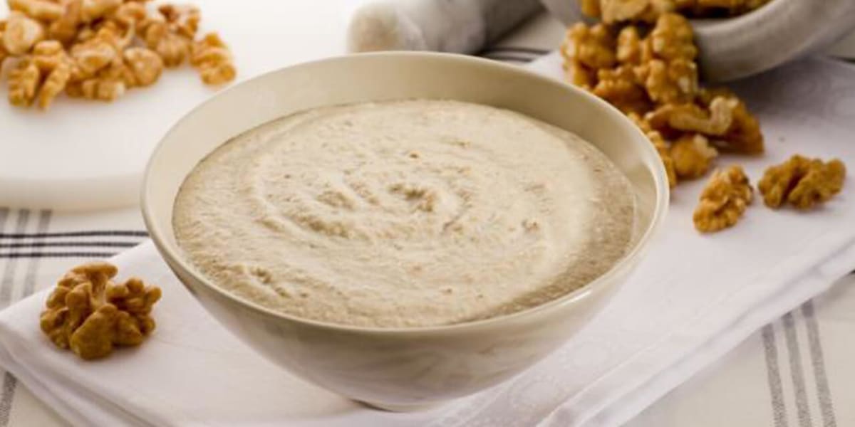 Un classico della cucina genovese. Su questo non si transige, l'aglio ci vuole!