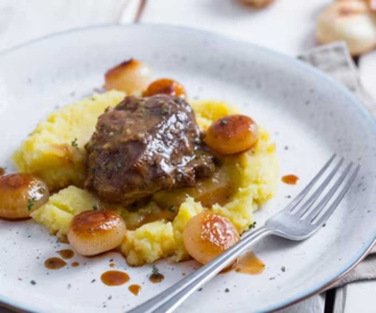 Maiale con cipolline borettane. Saporito con contrasti di gusto