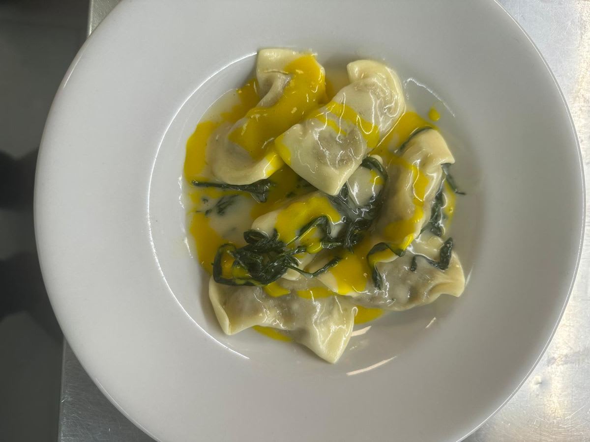 Il classico casoncello con carni arrosto e spezie