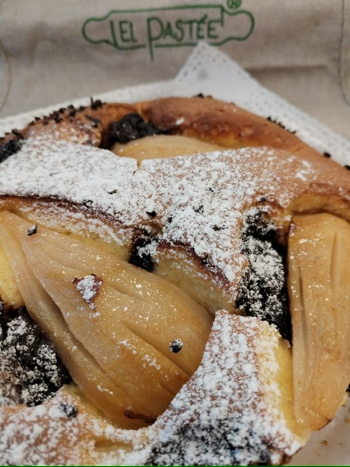 Torta morbida cioccolato e pere