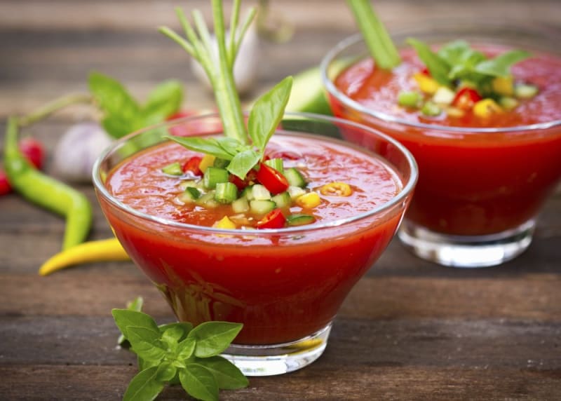 Perfetto per i giorni più caldi. Il gazpacho si serve rigorosamente freddissimo