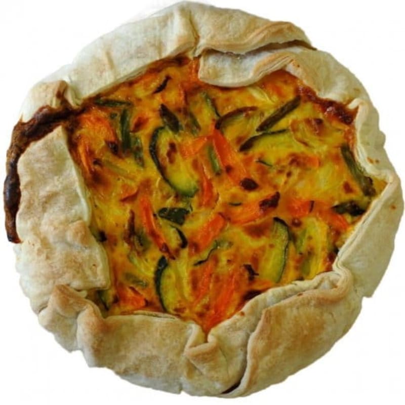 Classica torta di verdure con verdure di stagione, uova e parmigiano. Sempre buona